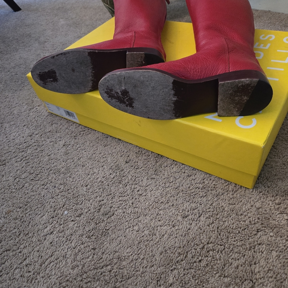 Boots - Picture 2 of 5